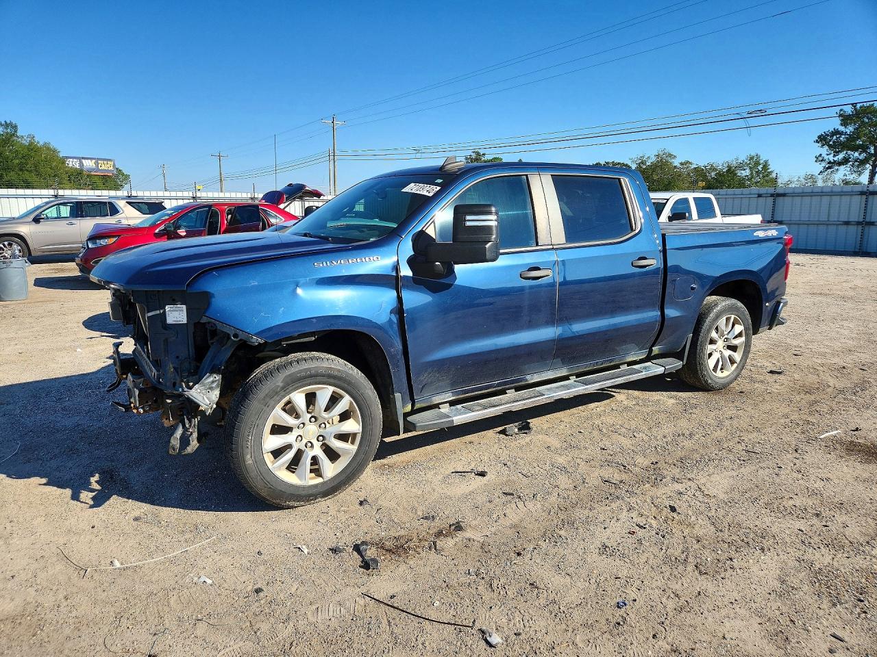 2019 CHEVROLET SILVERADO Custom — Front 3/4