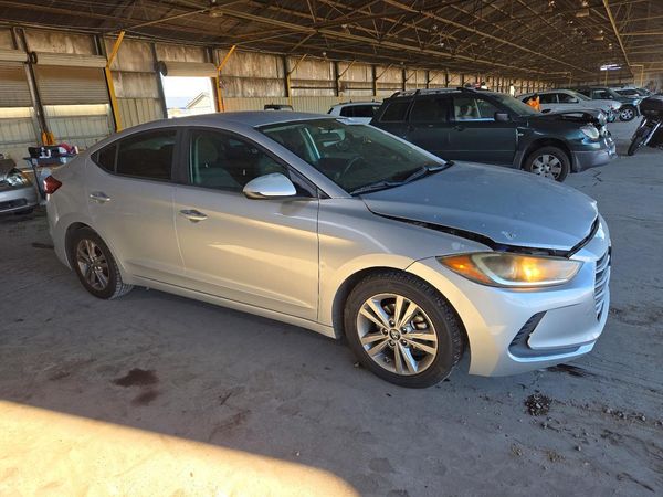 2018 HYUNDAI ELANTRA — Passenger 3/4