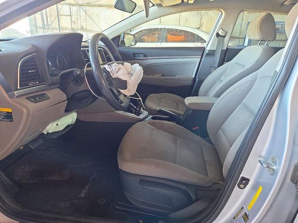 2018 HYUNDAI ELANTRA — DENT