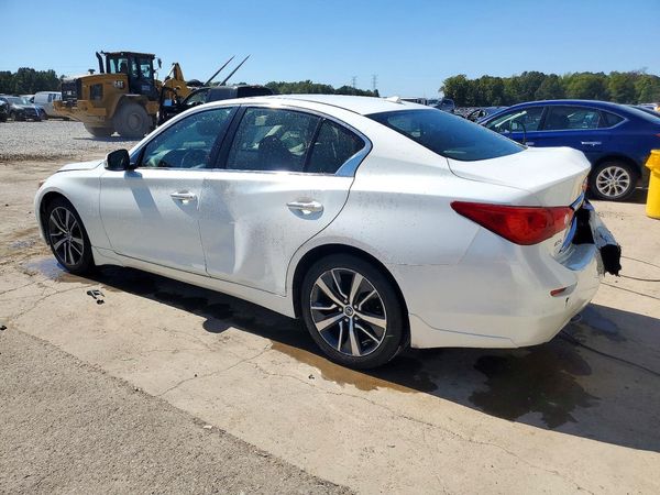 2015 INFINITI Q50 — DSRA
