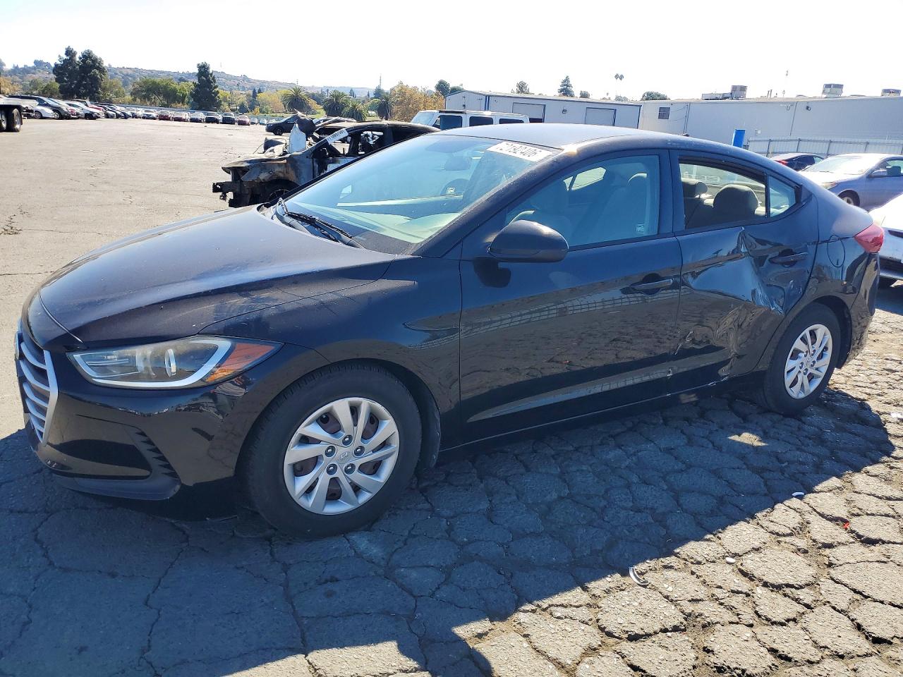 2017 HYUNDAI ELANTRA SE Base — Front 3/4