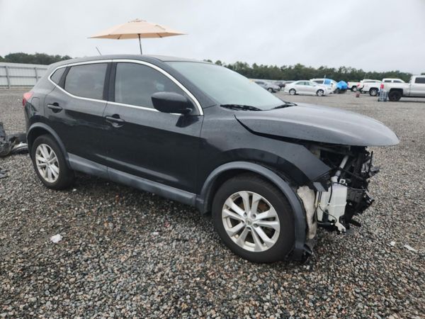2018 NISSAN ROGUE — Passenger 3/4