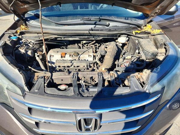 2013 HONDA CRV LX — Engine bay