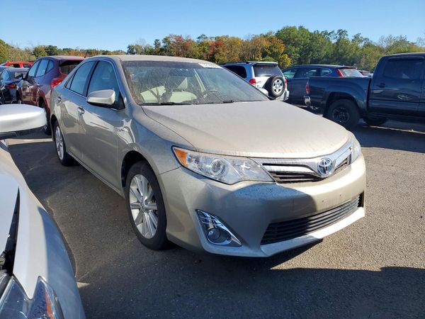 2014 TOYOTA CAMRY SOLA Hybrid — Passenger 3/4
