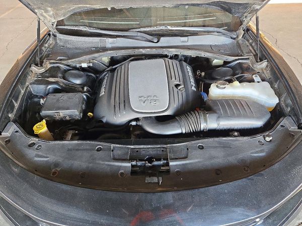 2016 DODGE CHARGER R/T — Engine bay