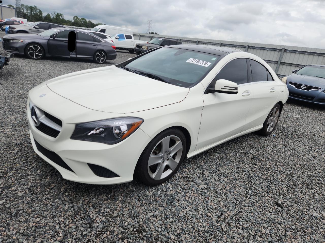 2015 MERCEDES-BENZ CLA CLA250 — Front 3/4