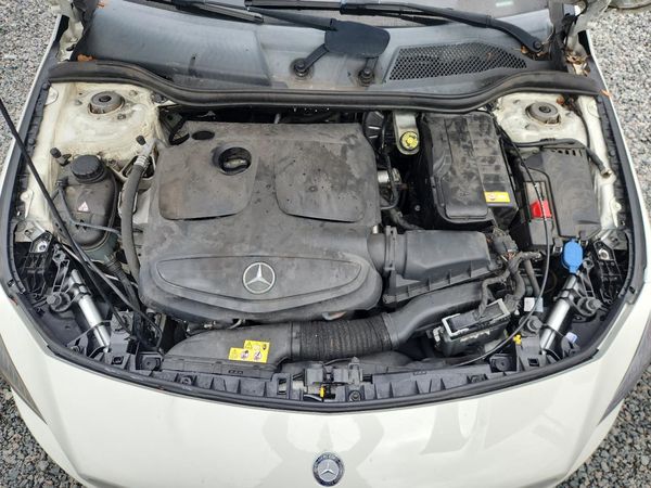 2015 MERCEDES-BENZ CLA CLA250 — Engine bay