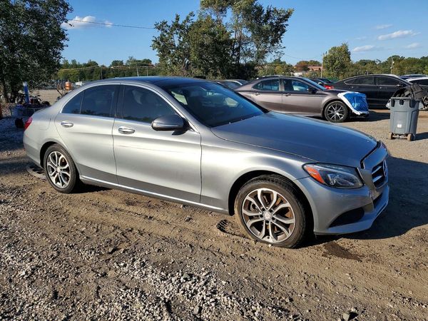 2015 MERCEDES-BENZ C-CLASS 4-MATIC — Passenger 3/4