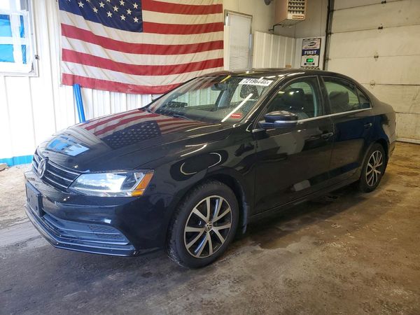 2017 VOLKSWAGEN JETTA SE — Front 3/4