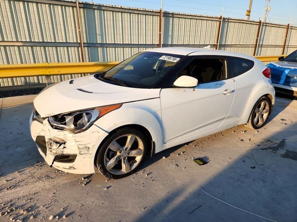 2015 HYUNDAI VELOSTER GLS(Middle) — Front 3/4