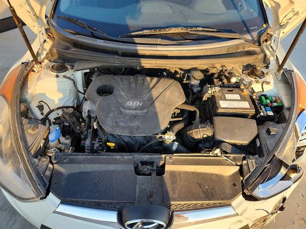 2015 HYUNDAI VELOSTER GLS(Middle) — Engine bay