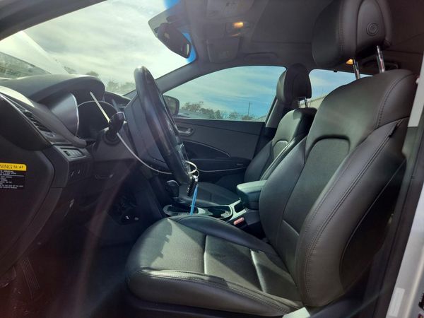 2017 HYUNDAI SANTA FE — DENT