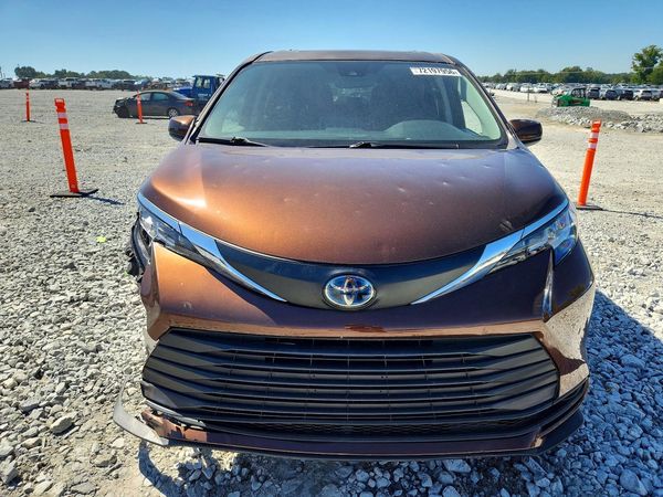 2021 TOYOTA SIENNA LE Plus Package — DIRF