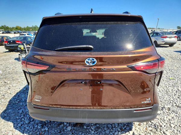2021 TOYOTA SIENNA LE Plus Package — DIRR