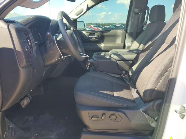 2024 CHEVROLET SILVERADO — DENT