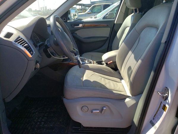2017 AUDI Q5 quattro Premium Plus — DENT