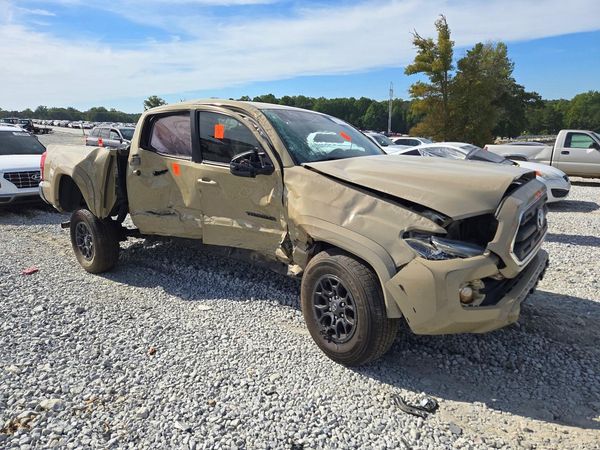 2017 TOYOTA TACOMA — Passenger 3/4