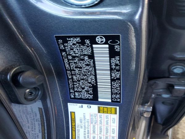 2016 TOYOTA PRIUS — VINS