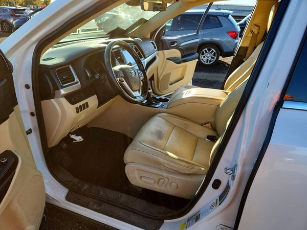 2018 TOYOTA HIGHLANDER SE/XLE — DENT