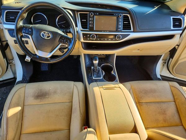 2018 TOYOTA HIGHLANDER SE/XLE — CKPT