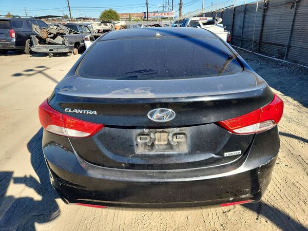 2013 HYUNDAI ELANTRA — DIRR