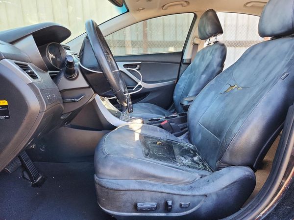 2013 HYUNDAI ELANTRA — DENT