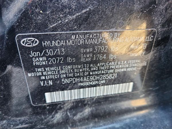 2013 HYUNDAI ELANTRA — VINS