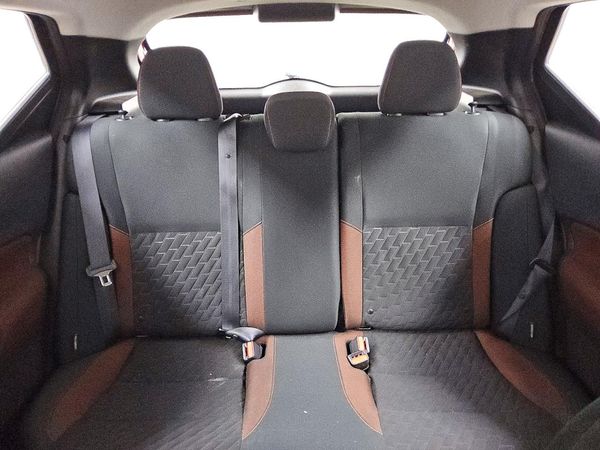 2021 NISSAN KICKS SR — SUVN