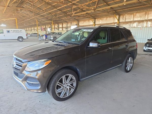 2016 MERCEDES-BENZ GLE GLE350 — Front 3/4