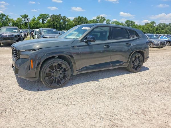 2025 BMW XM