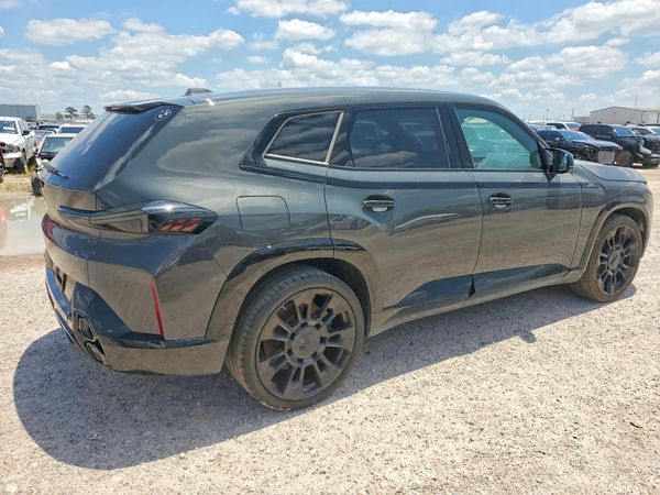 2025 BMW XM