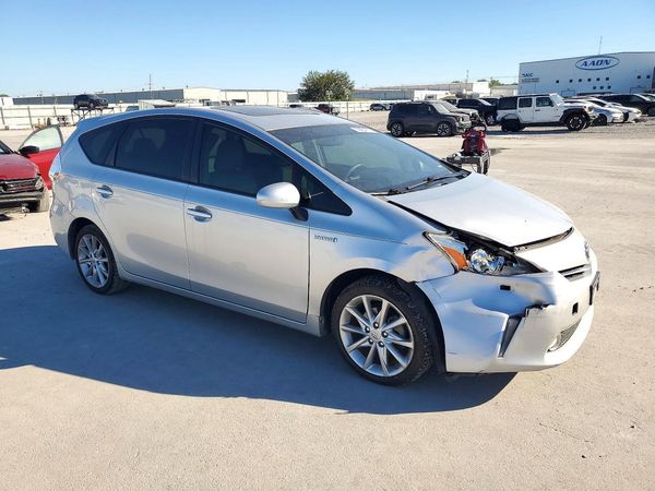 2012 TOYOTA PRIUS — Passenger 3/4