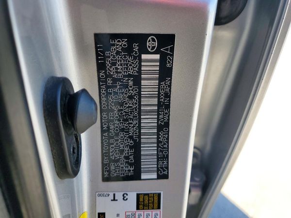 2012 TOYOTA PRIUS — VINS