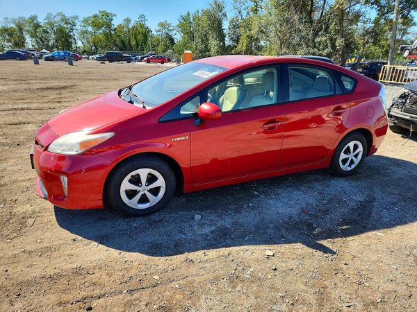 2012 TOYOTA PRIUS — DSFA — Front 3/4
