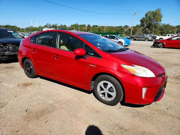 2012 TOYOTA PRIUS — Passenger 3/4