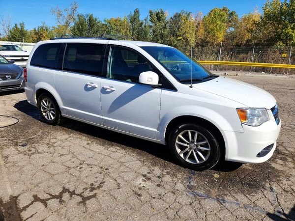 2019 DODGE GRAND CARAVAN SXT — Passenger 3/4