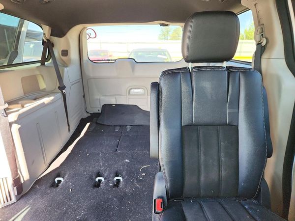 2019 DODGE GRAND CARAVAN SXT — SUVN