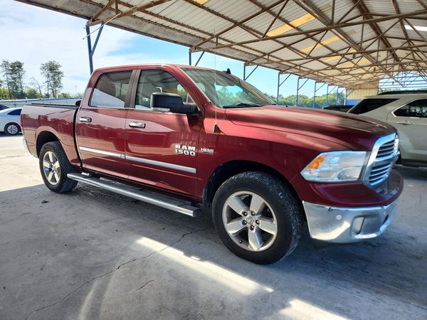 2017 RAM 1500 SLT — Passenger 3/4
