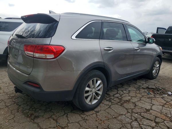 2016 KIA SORENTO L / LX