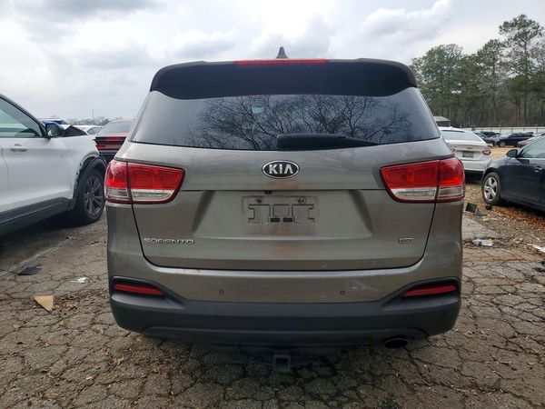2016 KIA SORENTO L / LX