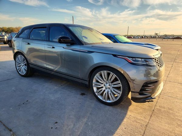 2018 LAND ROVER RANGEROVER R-Dynamic SE — Passenger 3/4