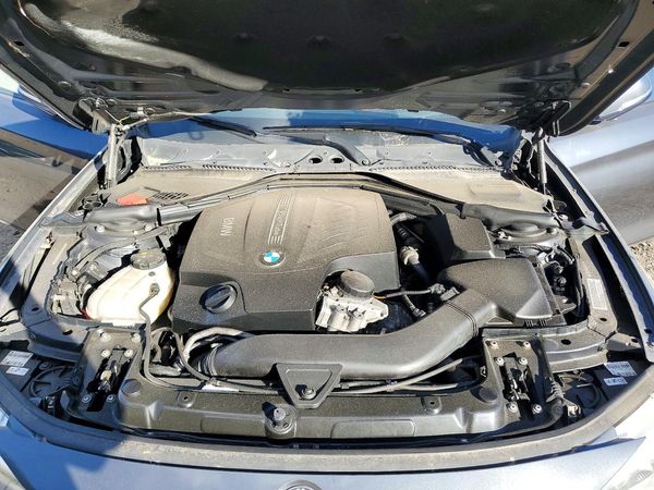 2015 BMW 4 SERIES xDrive GC — Engine bay