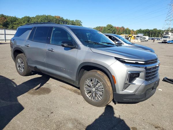 2026 CHEVROLET TRAVERSE LT — Passenger 3/4