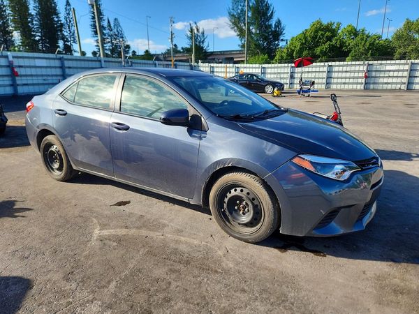 2015 TOYOTA COROLLA L/LE — Passenger 3/4