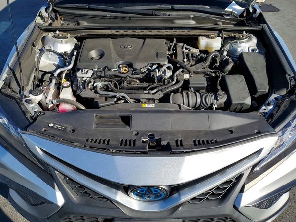 2022 TOYOTA CAMRY SOLA SE — Engine bay
