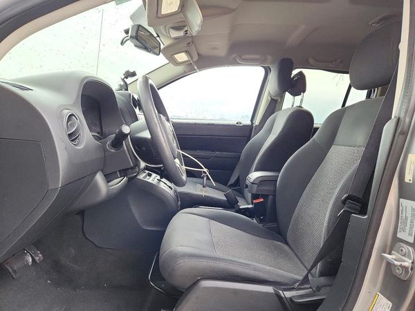 2016 JEEP COMPASS Sport — DENT