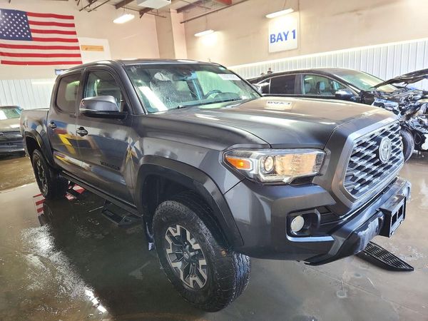 2022 TOYOTA TACOMA SR5 — Passenger 3/4