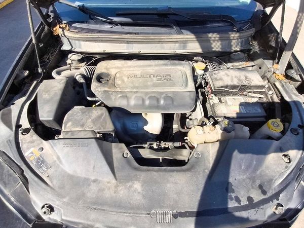 2020 JEEP CHEROKEE — Engine bay