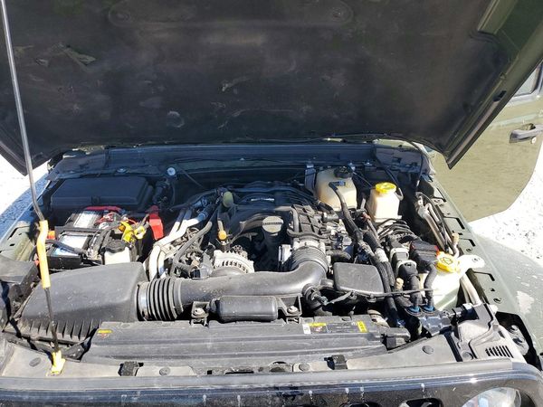 2023 JEEP GLADIATOR Sport — Engine bay
