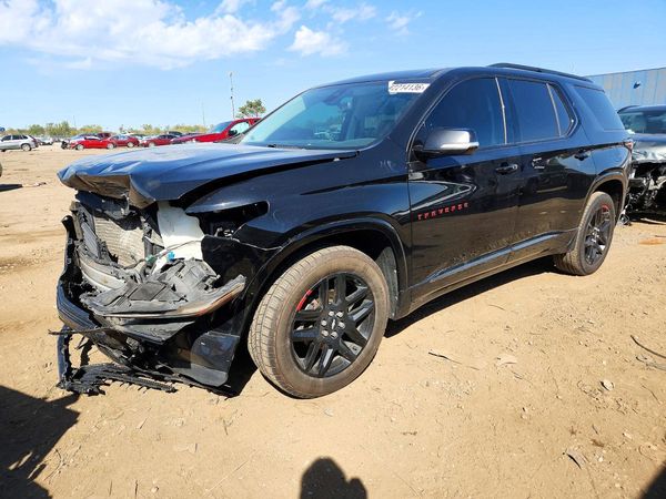 2018 CHEVROLET TRAVERSE Premier — Front 3/4